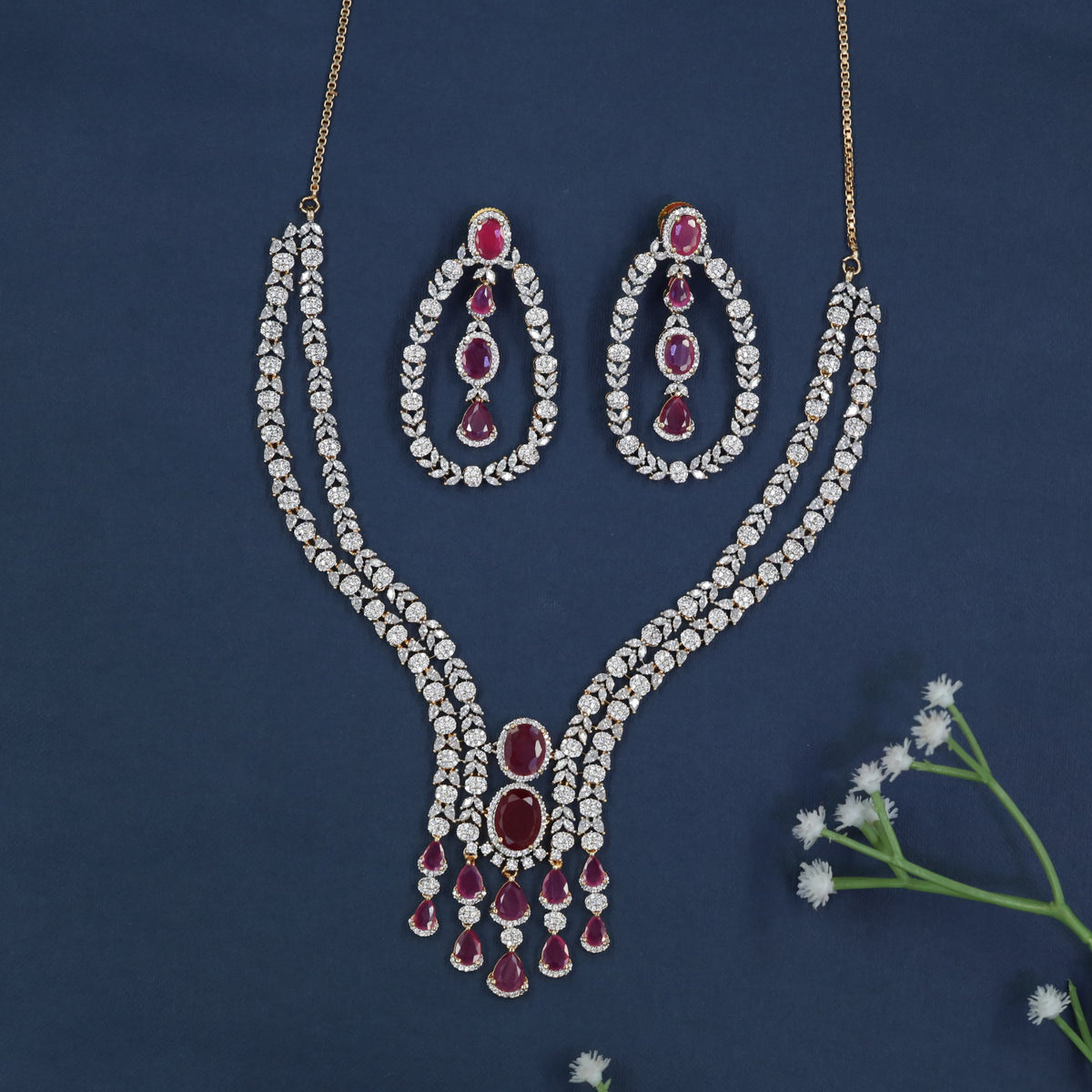 Leaf Link GJ Necklace Set with Cascading Drops
