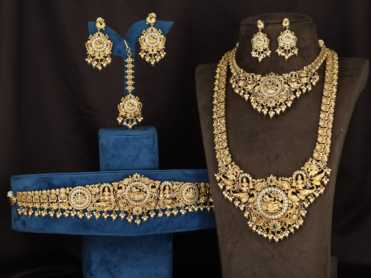 Antique Combo Set showcasing Ganesh deity elements with refined scrollwork