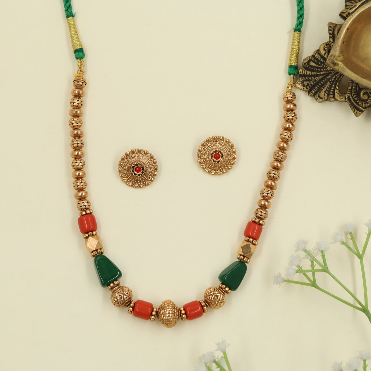 Ornamental Centre Antique Beads Necklace Set