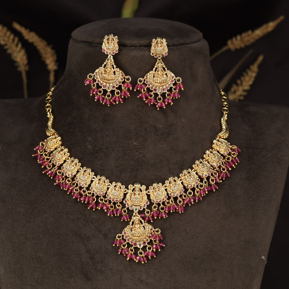 Lakshmi design Necklace with detailed floral frames and suspended beads