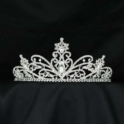 Classic Crown Highlighting Symmetrical Leaves and Elegant Curved Detailing