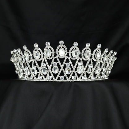 Premium Crown featuring structured oval details and graceful raised accents