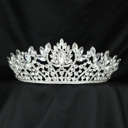 Premium Crown featuring a raised centre with graceful leaf details