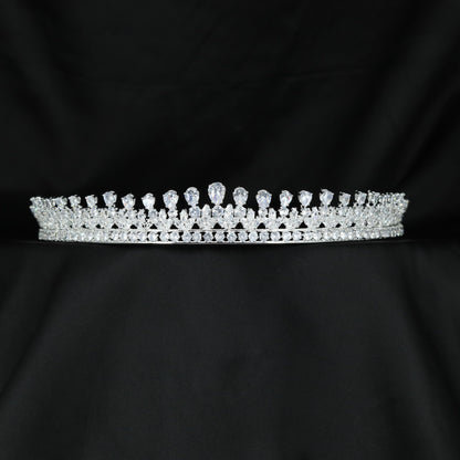 Classic openwork crown with elegant teardrop stone accents