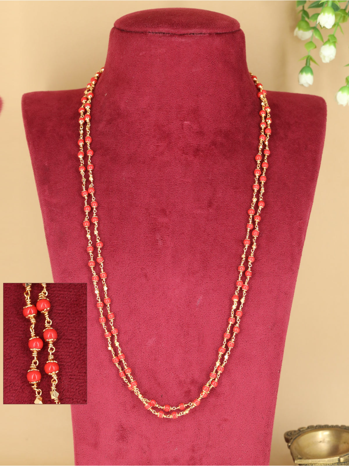 Elegant Long Beads Chain With Intricate Beaded Accents