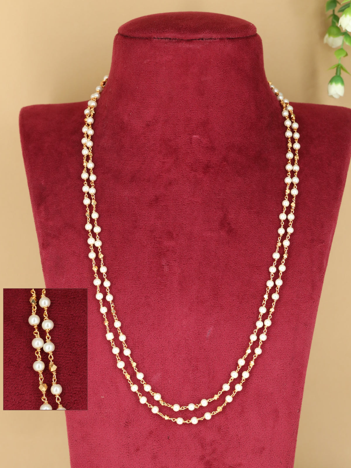 Premium Beads Chain With Intricate Bead And Chain Arrangement