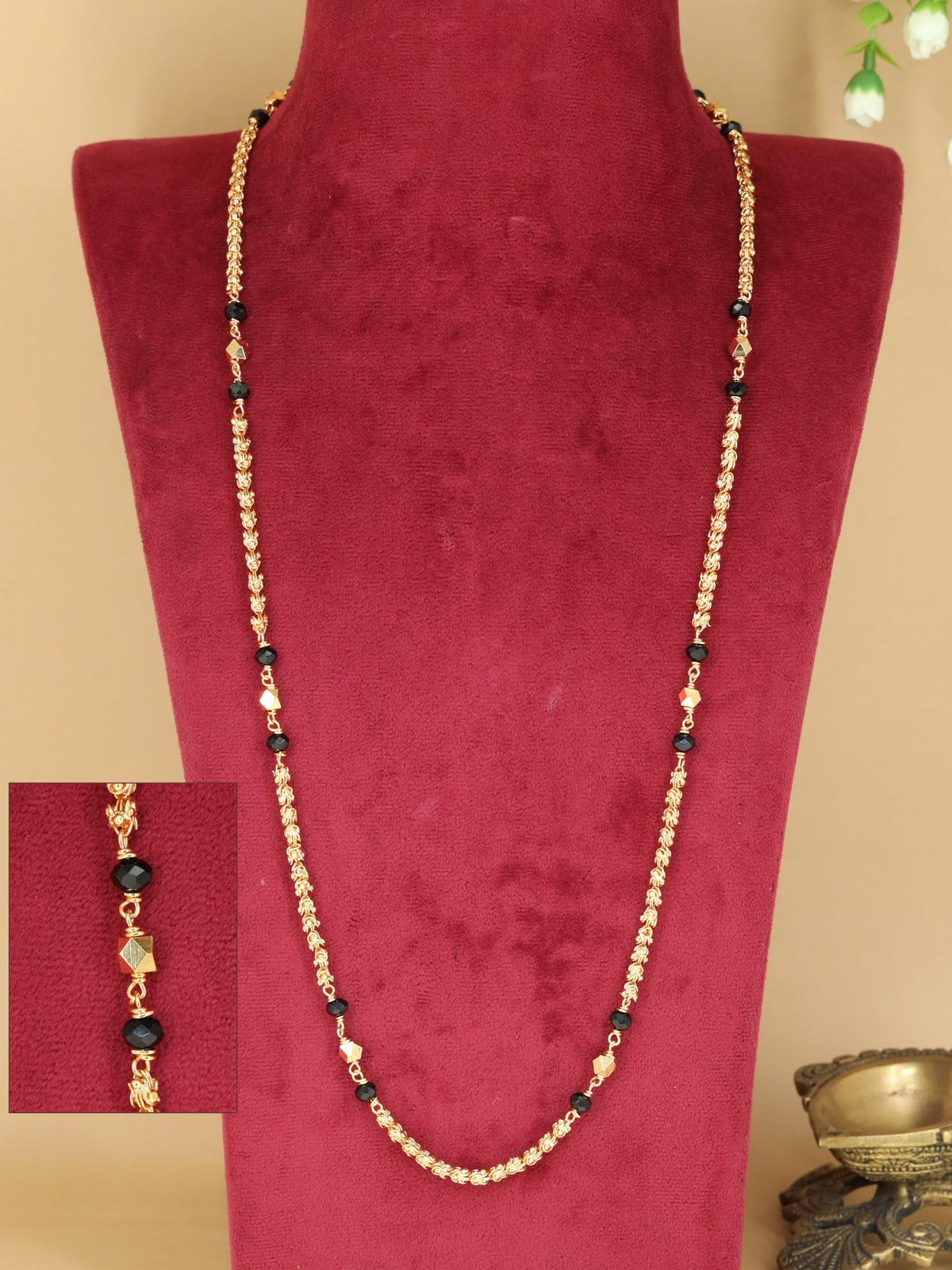 Heritage Beads Chain With Ornamental Bead Accents