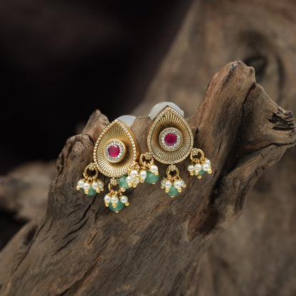 Premium Antique Stud Featuring a Sculpted Teardrop Design