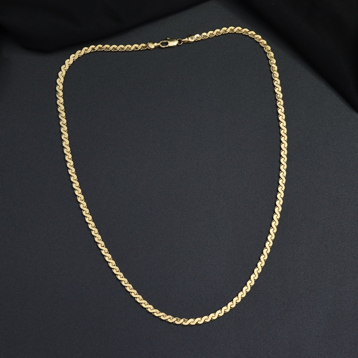 Interlocking Wave Gold Polish Chain