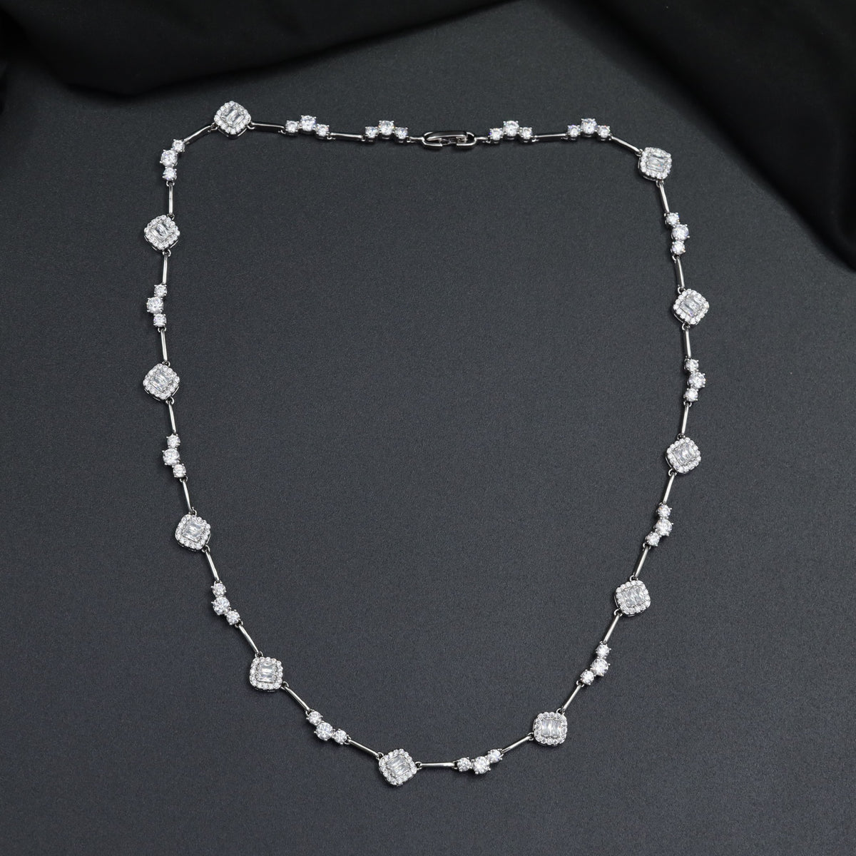 Alternating Square Rhodium Chain