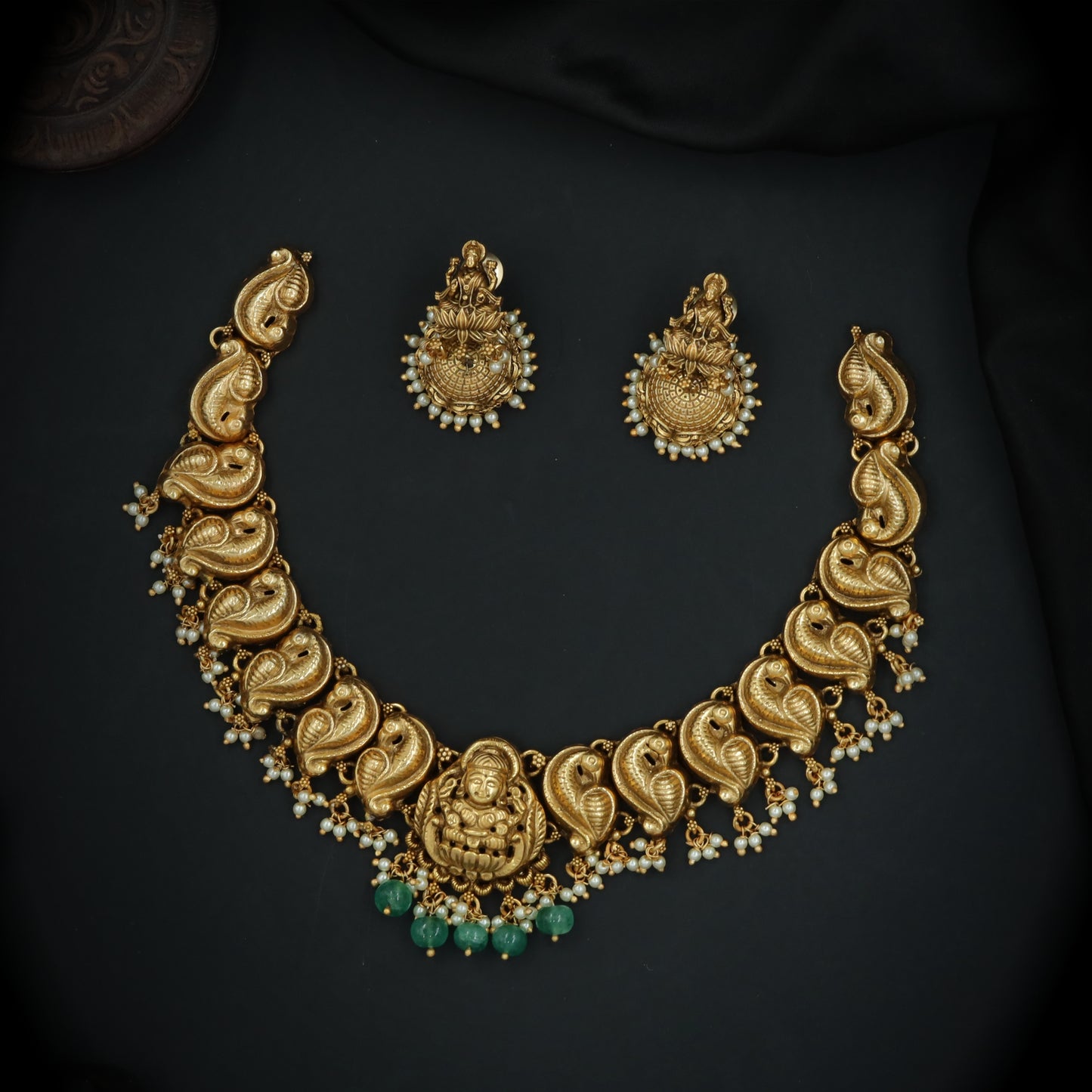 Silver Goddess Lakshmi Paisley Link Necklace Set
