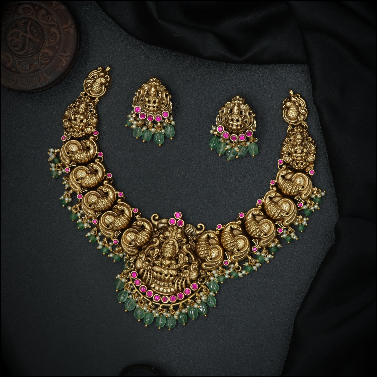 Silver Lakshmi Elephant Crest Necklace Set