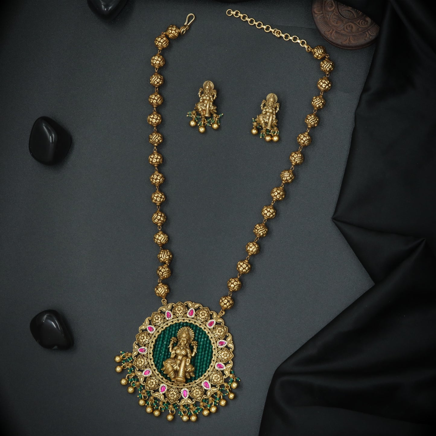 Silver Lakshmi Beaded Medallion Necklace Set
