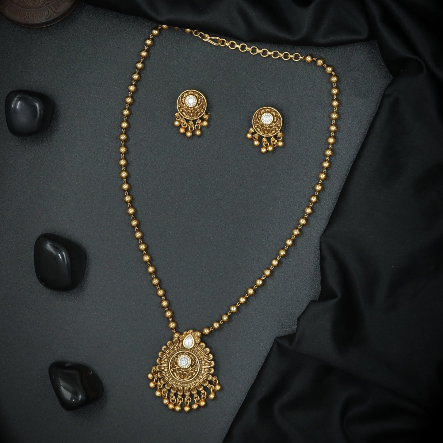 Antique Gold-Tone Pendant Necklace Set with Matching Earrings