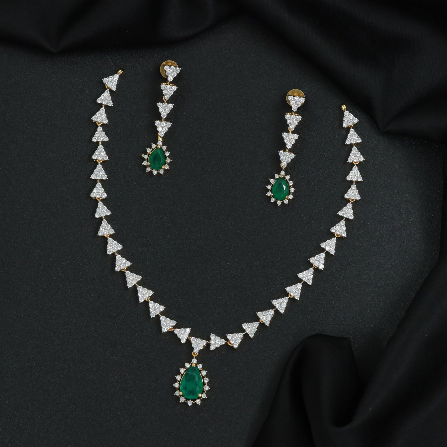 Silver Triangle Link Teardrop Necklace Set