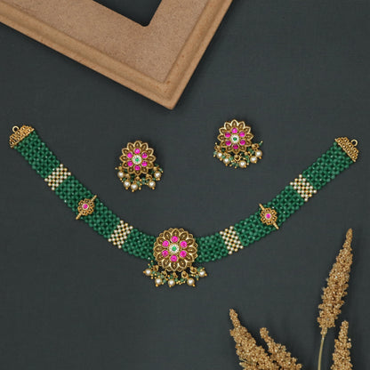 Regal Blossom Choker with Decorative Presence