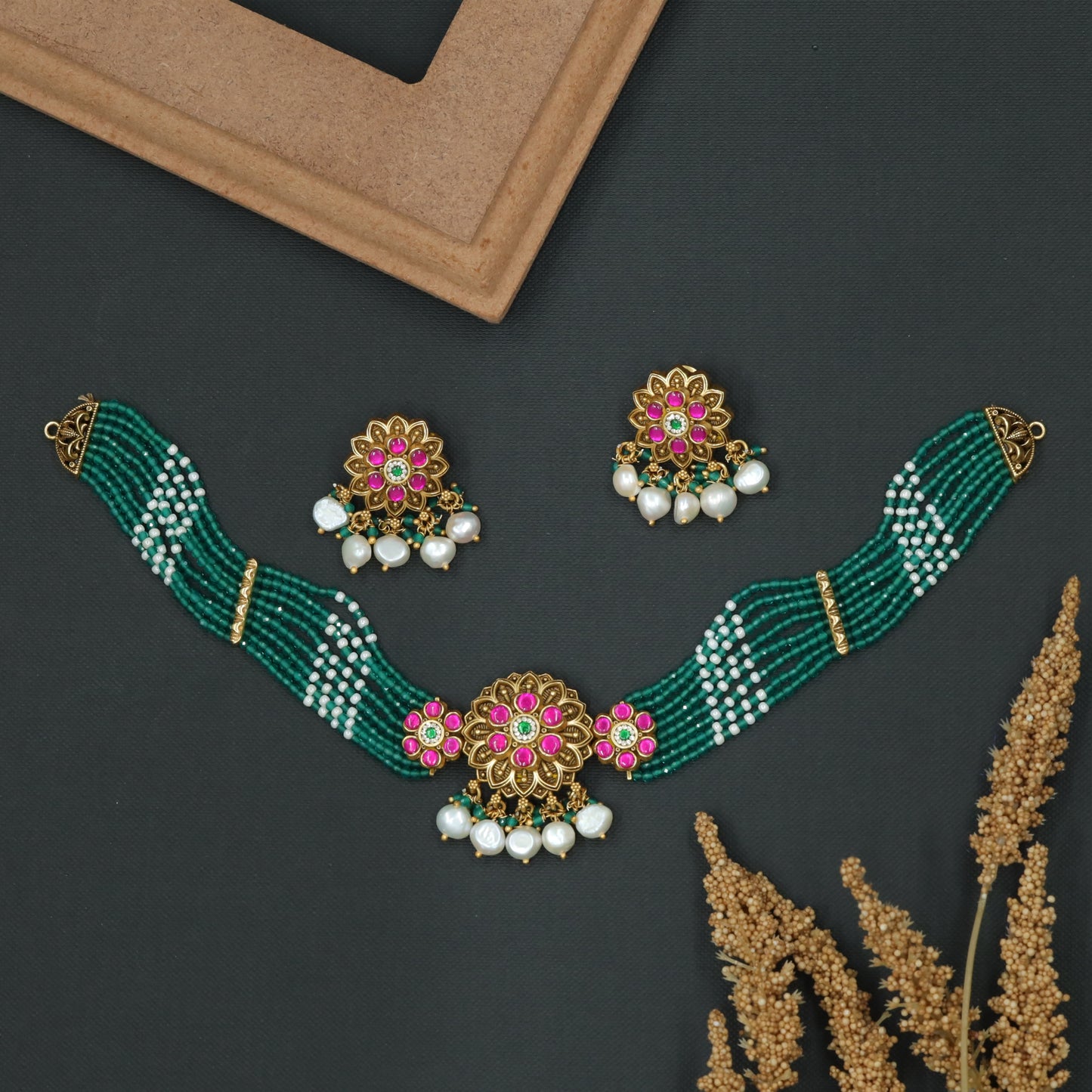 Regal Blossom Choker with Decorative Presence