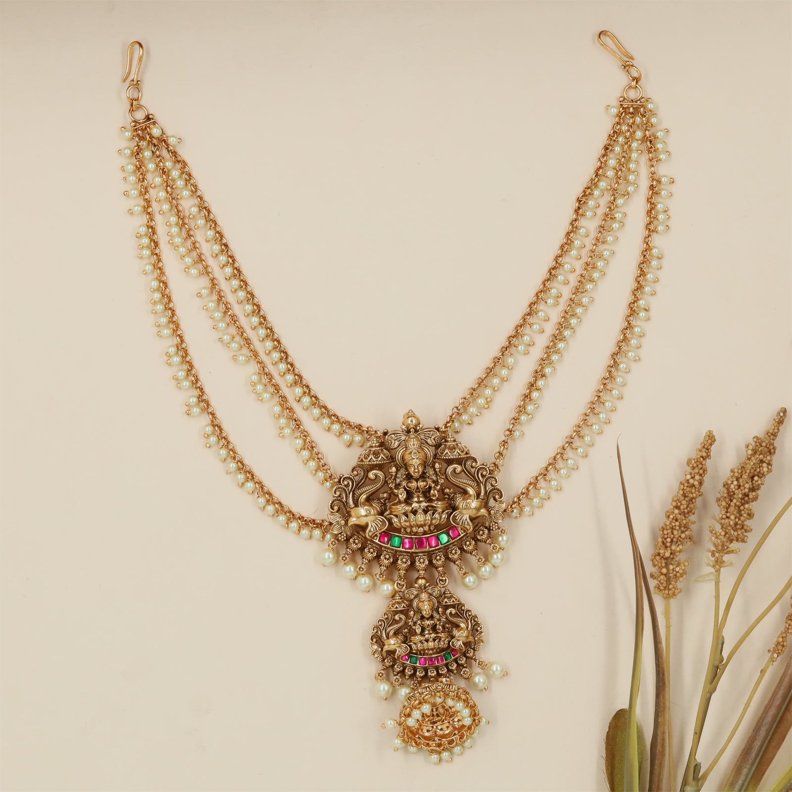 Luxury Pearl Chain Antique Jade Bille+Mati with Dangling Drop Accents
