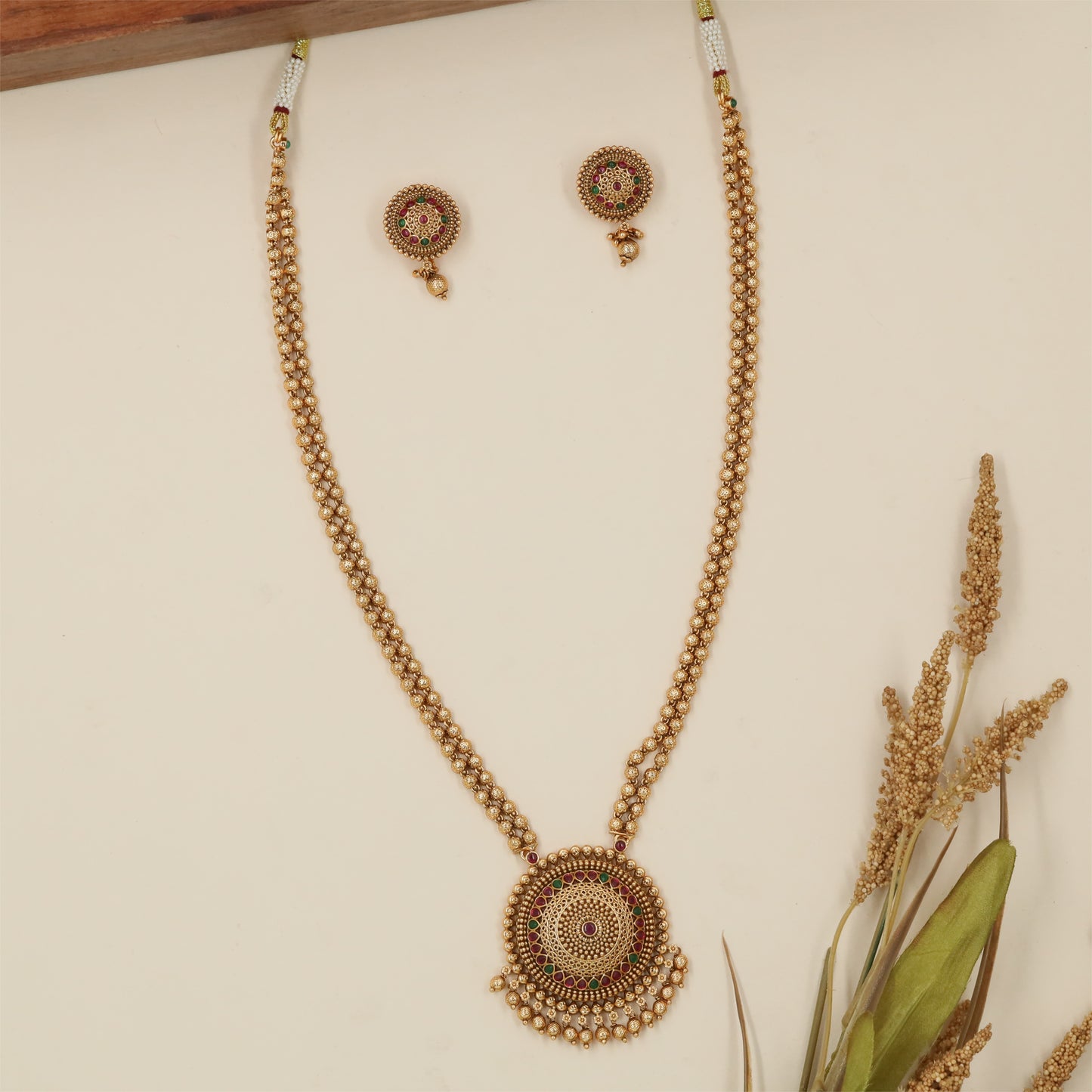 Carved Circular Antique Chain with Pendant and Fringe Detailing