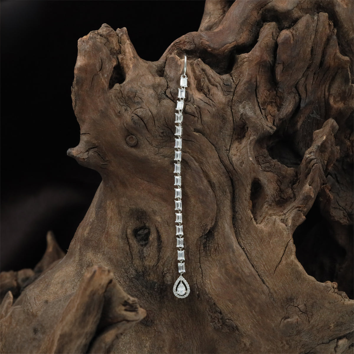 Rhodium Tikka With Slim Stone Chain