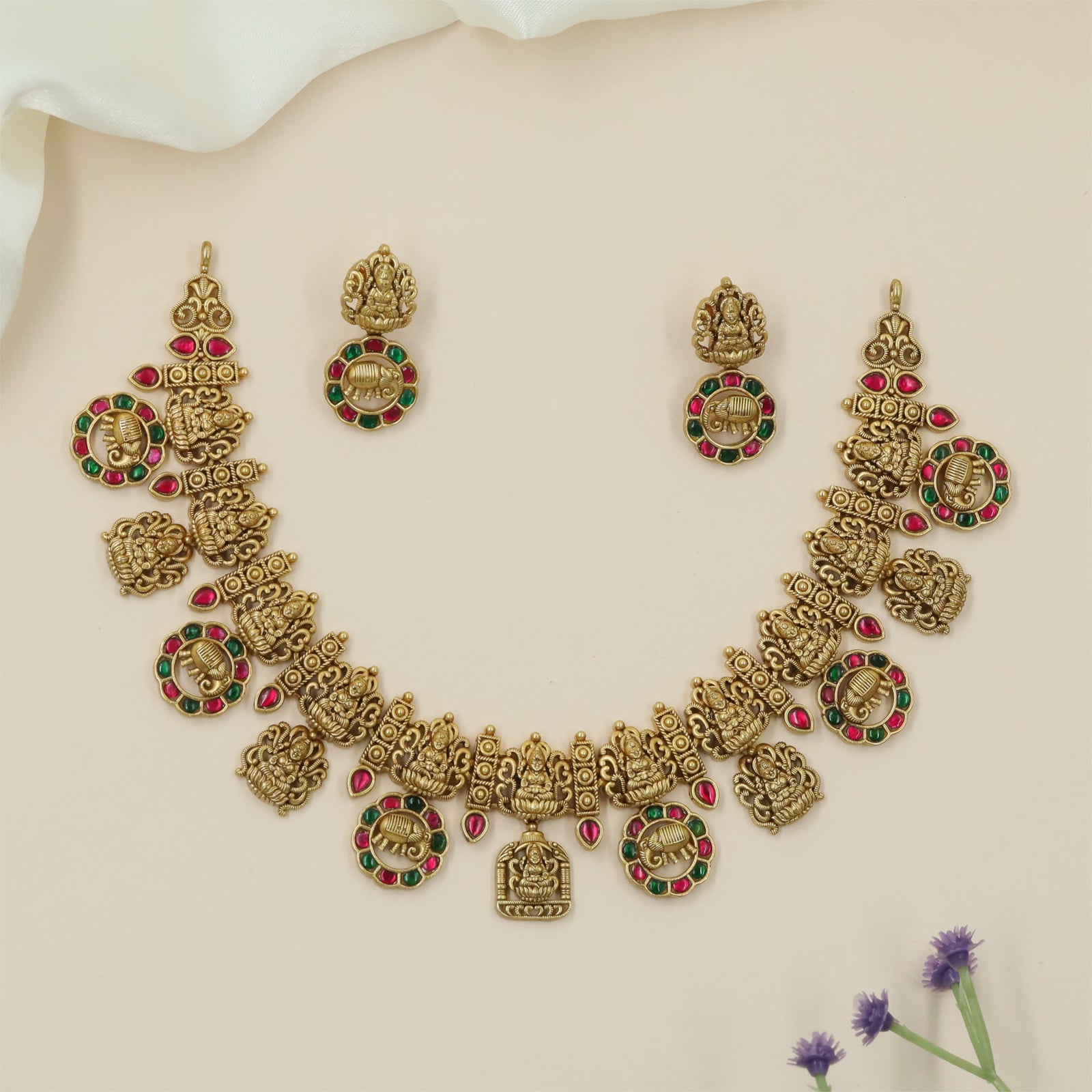 Jubilant Lakshmi Antique Necklace with Ornamental Side Layout