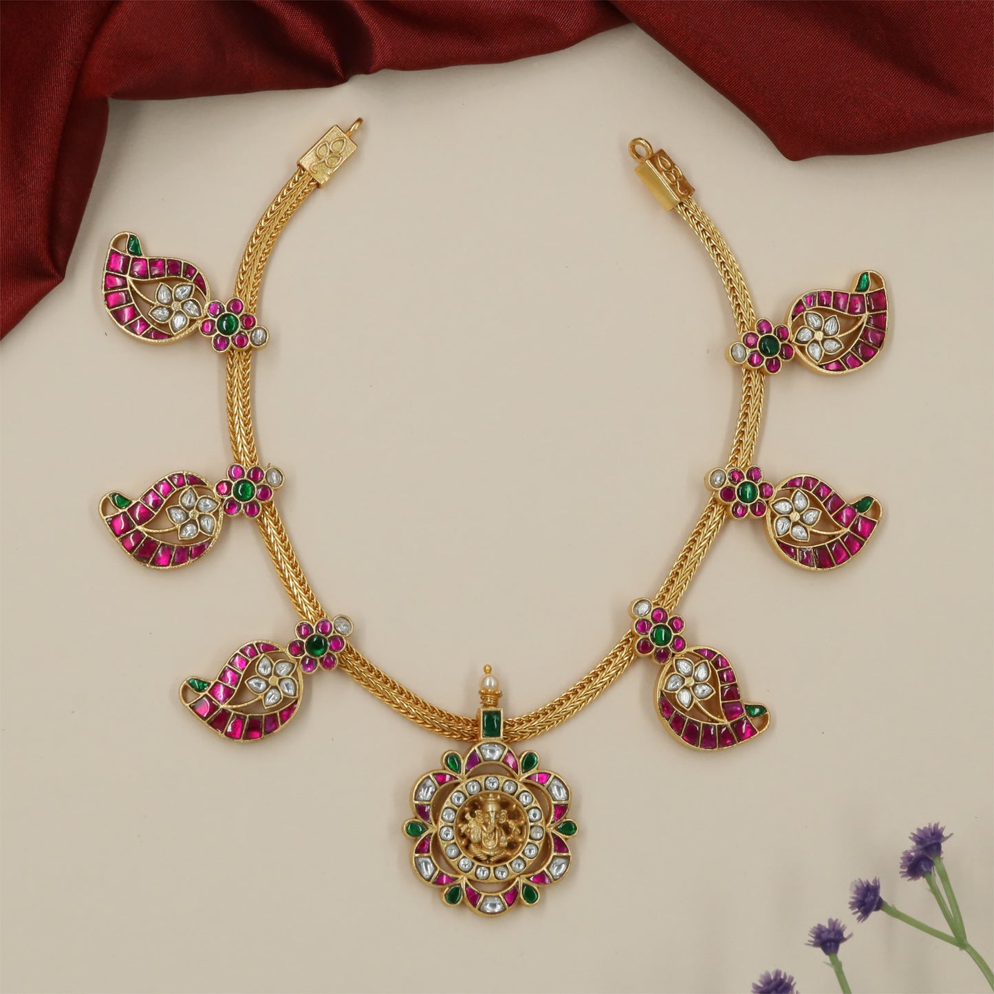 Legacy Ganesha Jadau Necklace with Circular Frame Arrangement