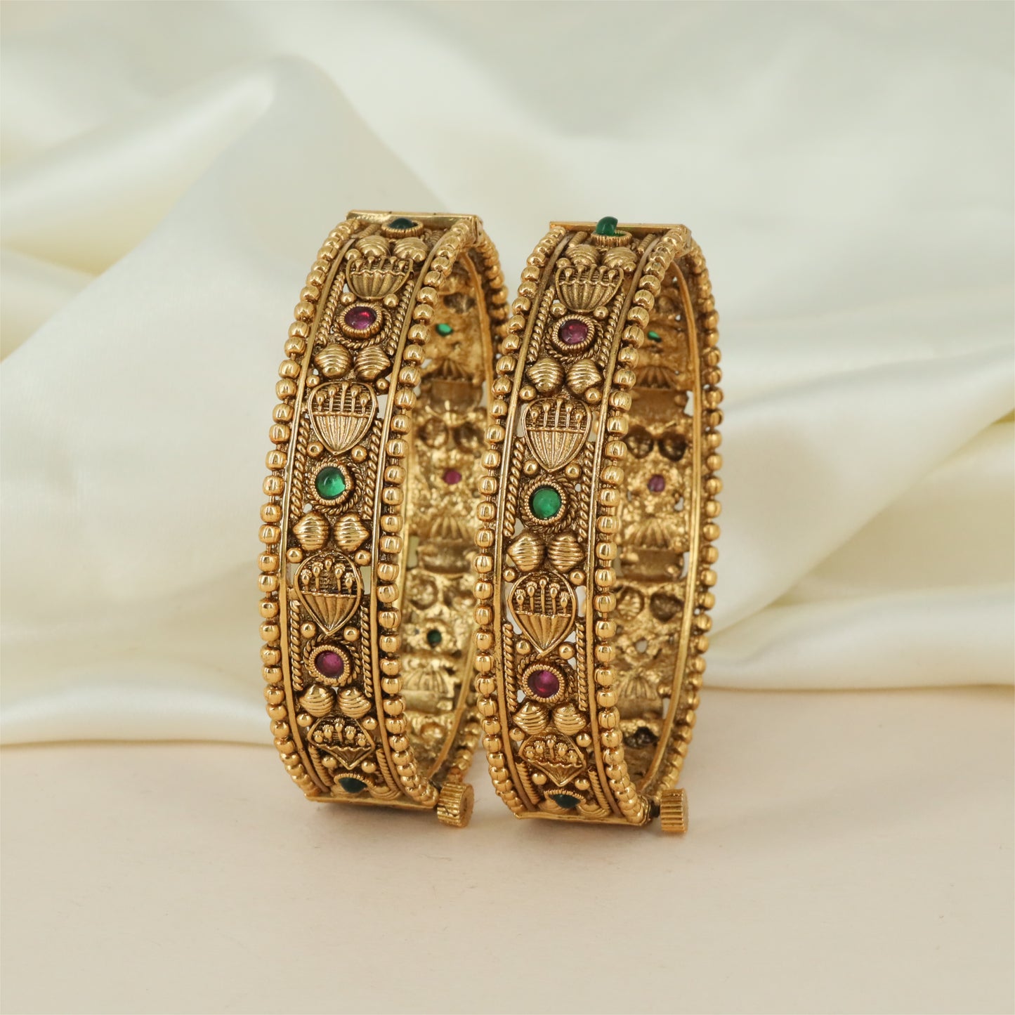 Grid Antique Bangles with Circular Floral Frames and Structured Mesh Rows