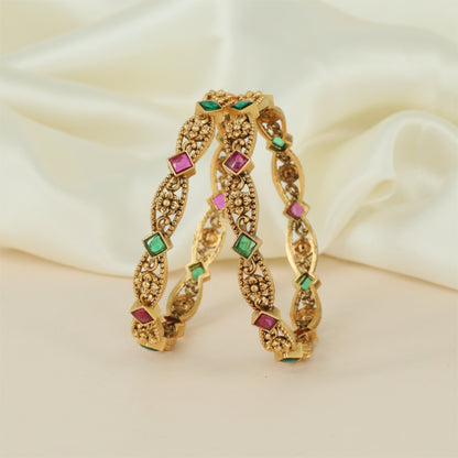 Grid Vine Antique Bangles with Structured Link Pattern and Ornamental Borders