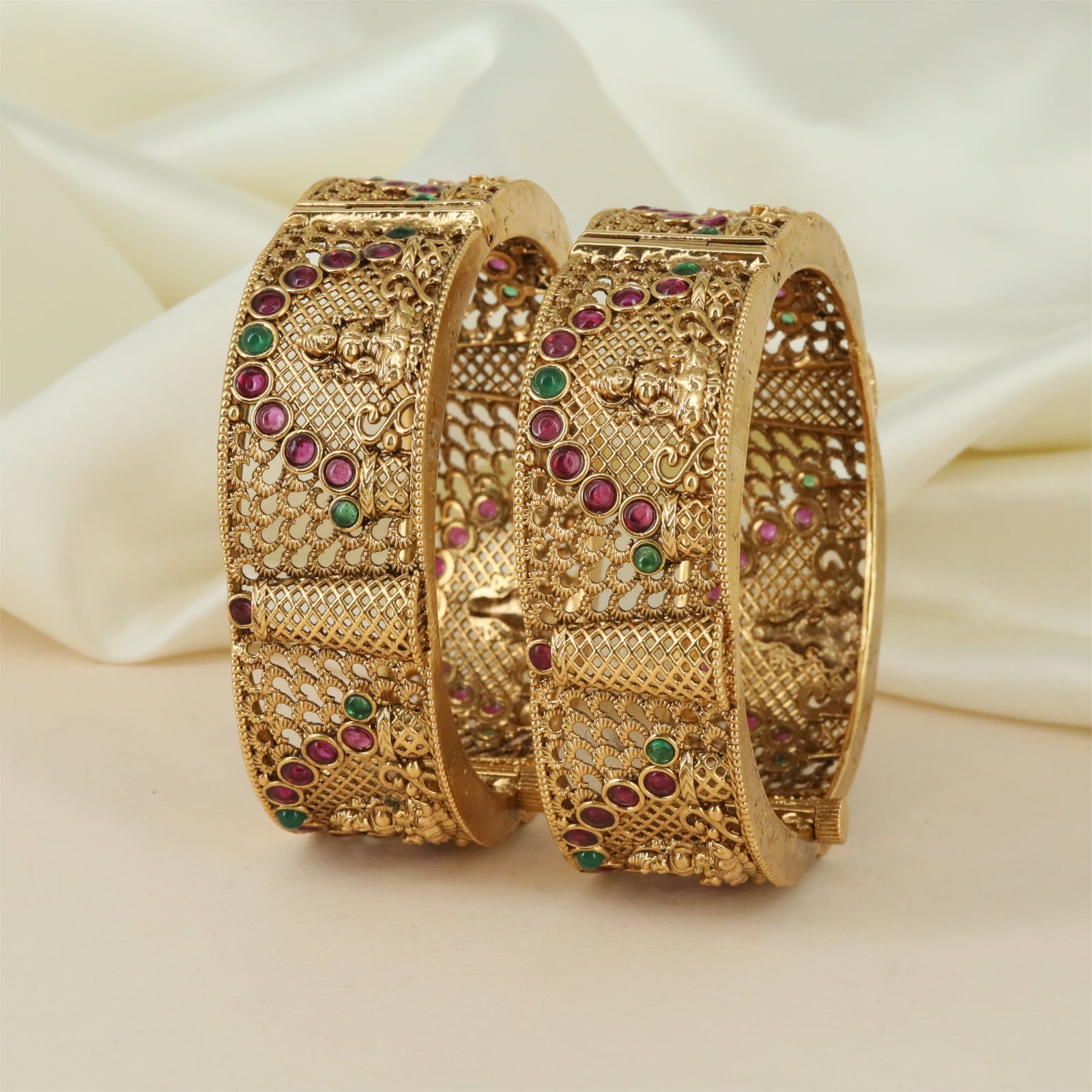 Signature Frame Antique Bangles with Repeating Mesh Texture and Lakshmi Relief Pattern