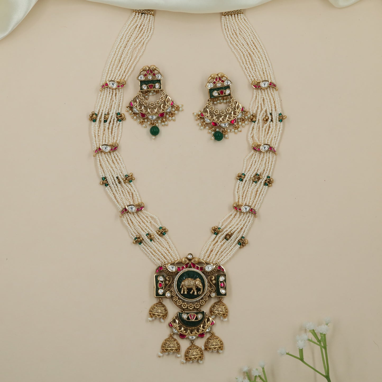 Lustre Pendant Kundan Pearl Long Haara with Structured Fringe Layout