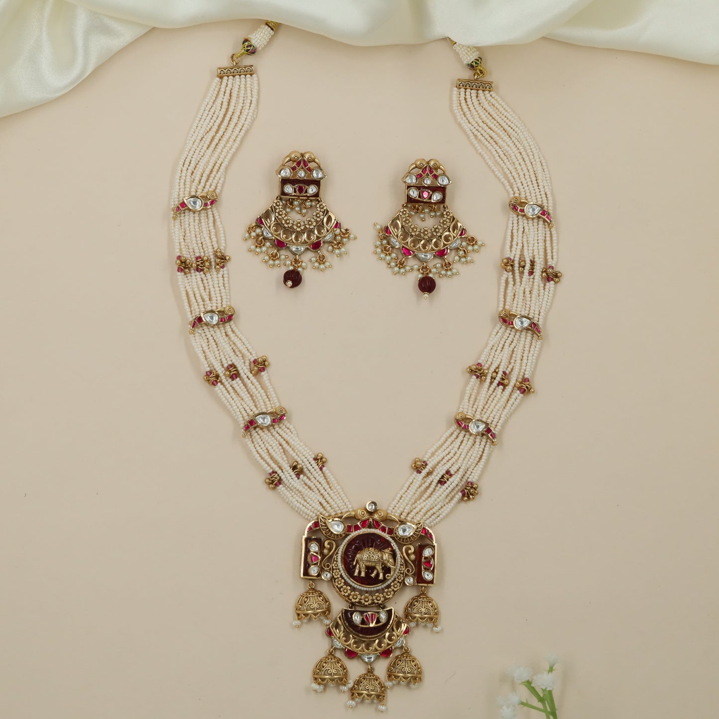 Lustre Pendant Kundan Pearl Long Haara with Structured Fringe Layout