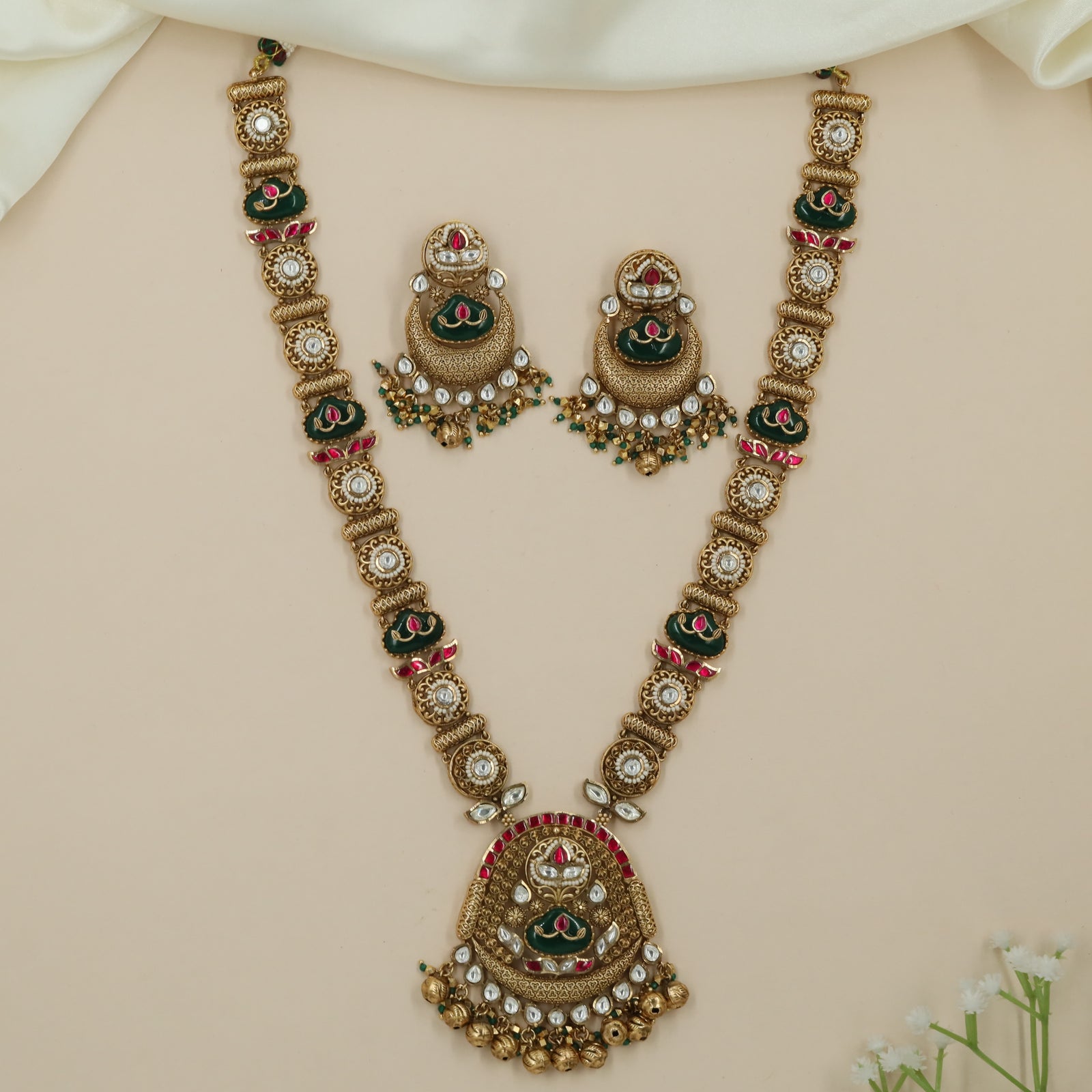 Blaze Disc Kundan Long Haara with Hanging Ball Border