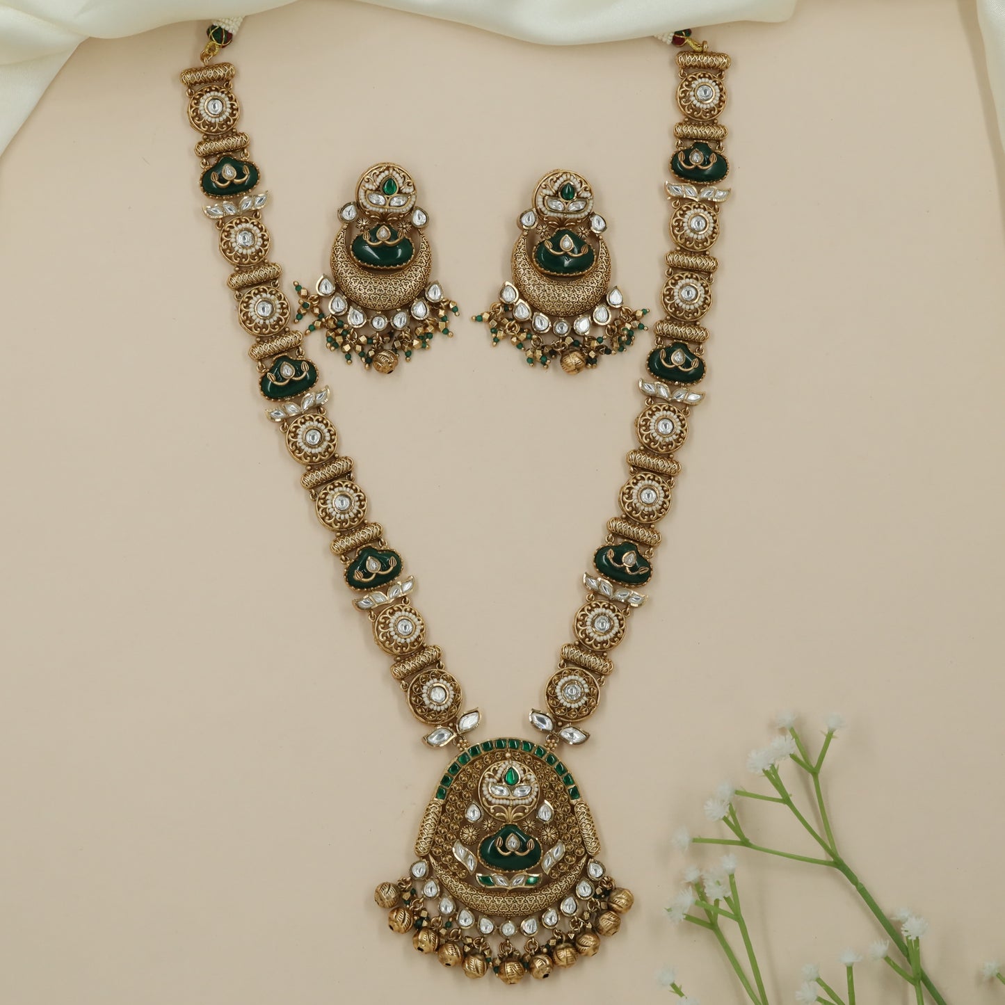 Blaze Disc Kundan Long Haara with Hanging Ball Border