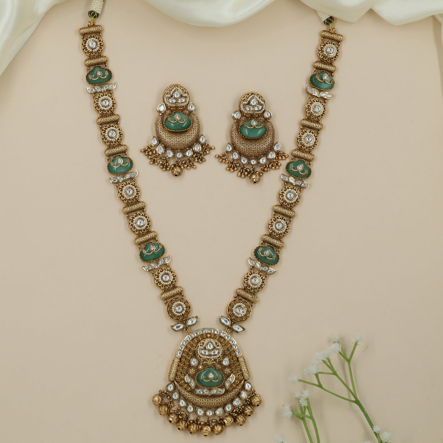 Blaze Disc Kundan Long Haara with Hanging Ball Border
