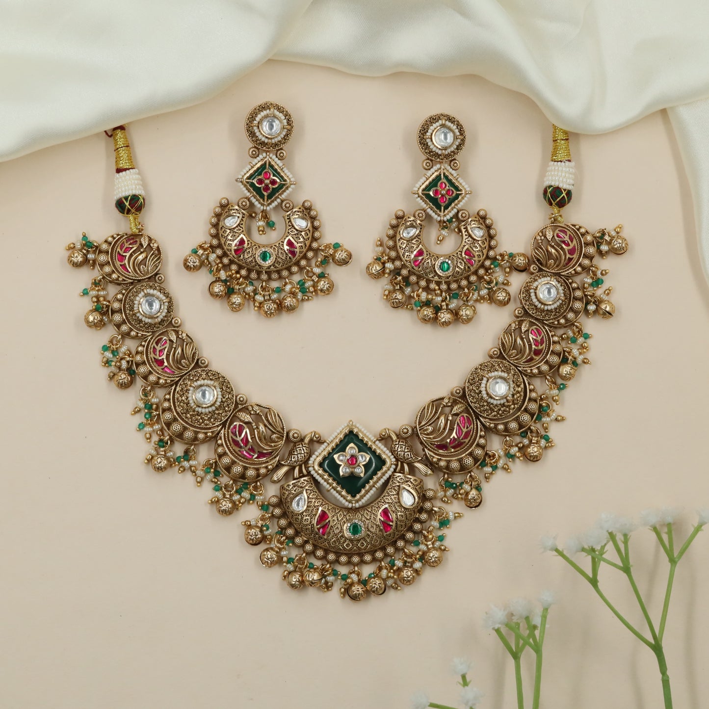 Classic Vine Kundan Necklace with Curved Grid Layout and Rounded Hangings