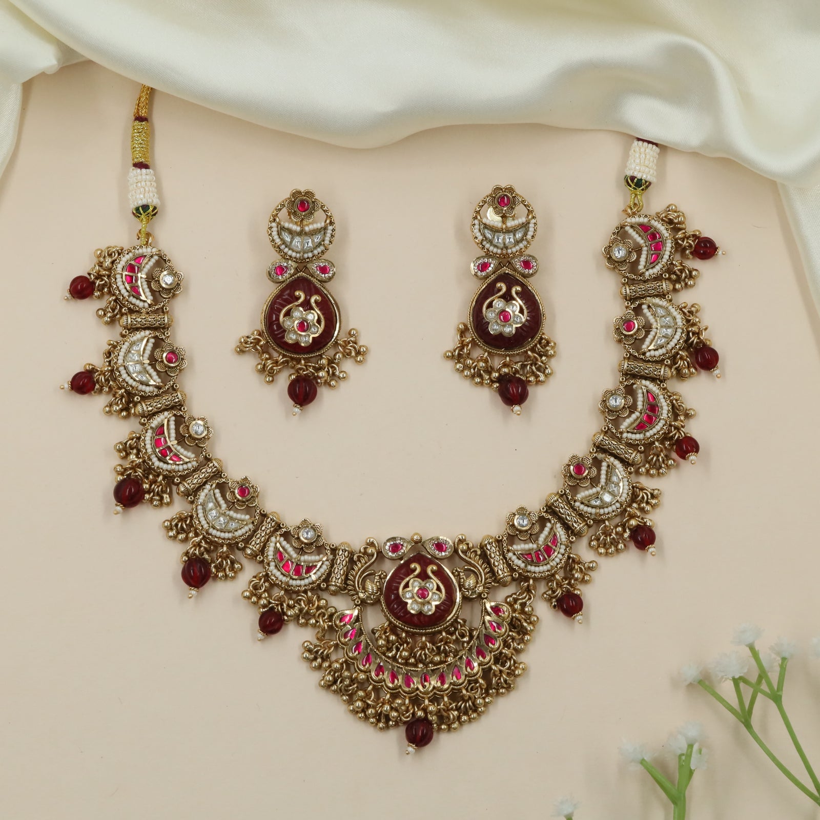 Signature Mesh Kundan Necklace with Structured Moon Pattern and Fringe Drops