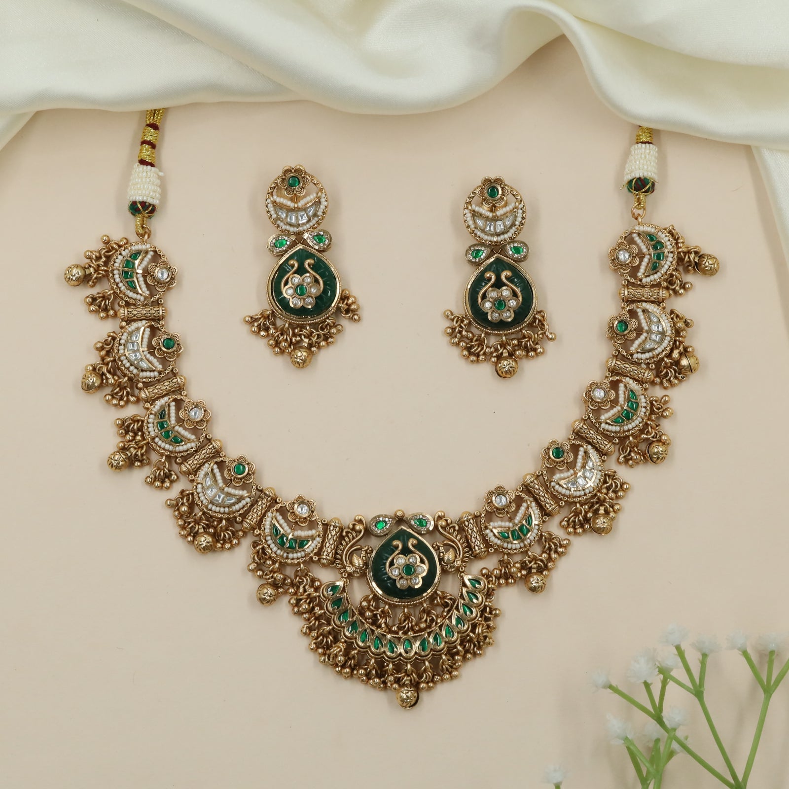 Signature Mesh Kundan Necklace with Structured Moon Pattern and Fringe Drops