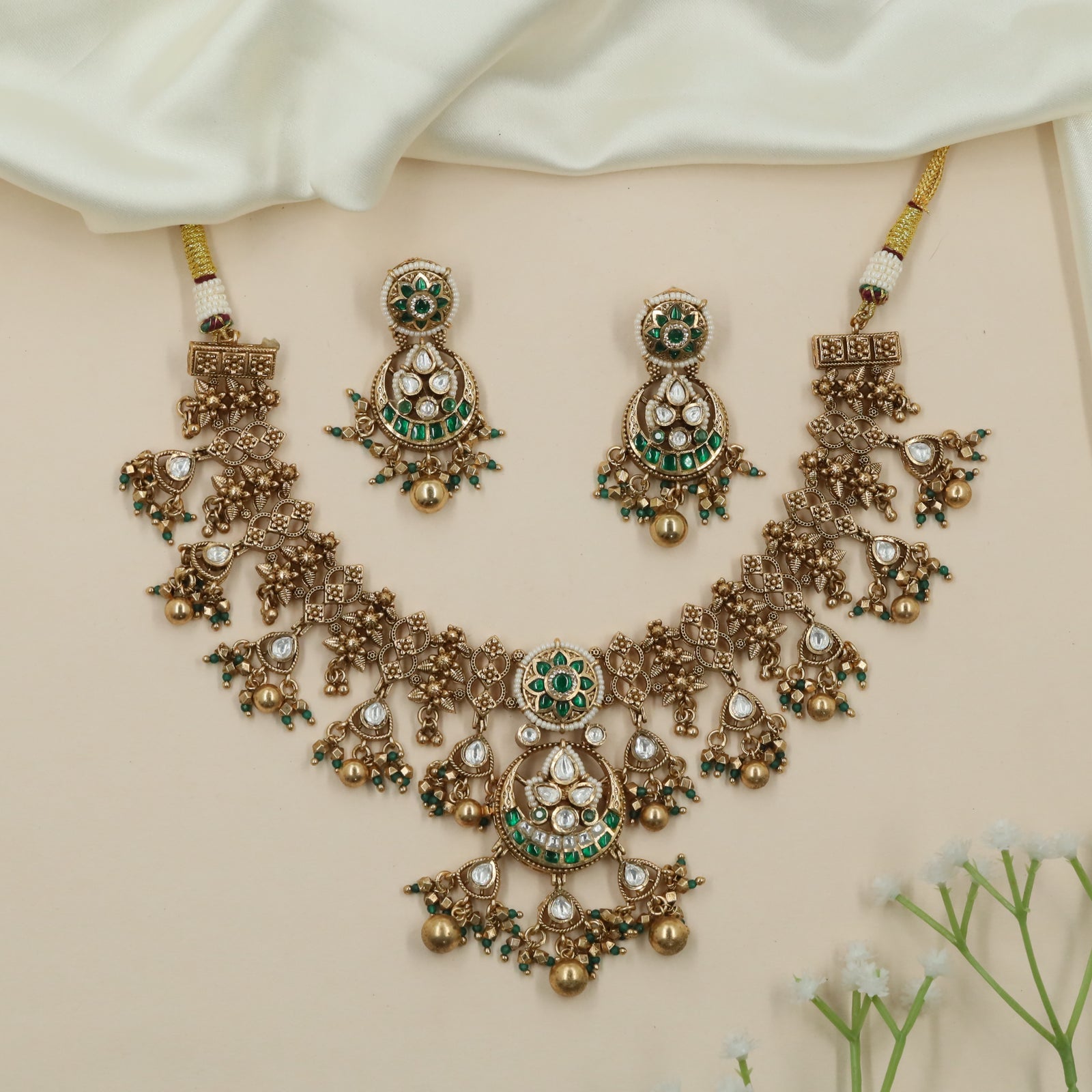 Lattice Chain Kundan Necklace with Floral Connectors