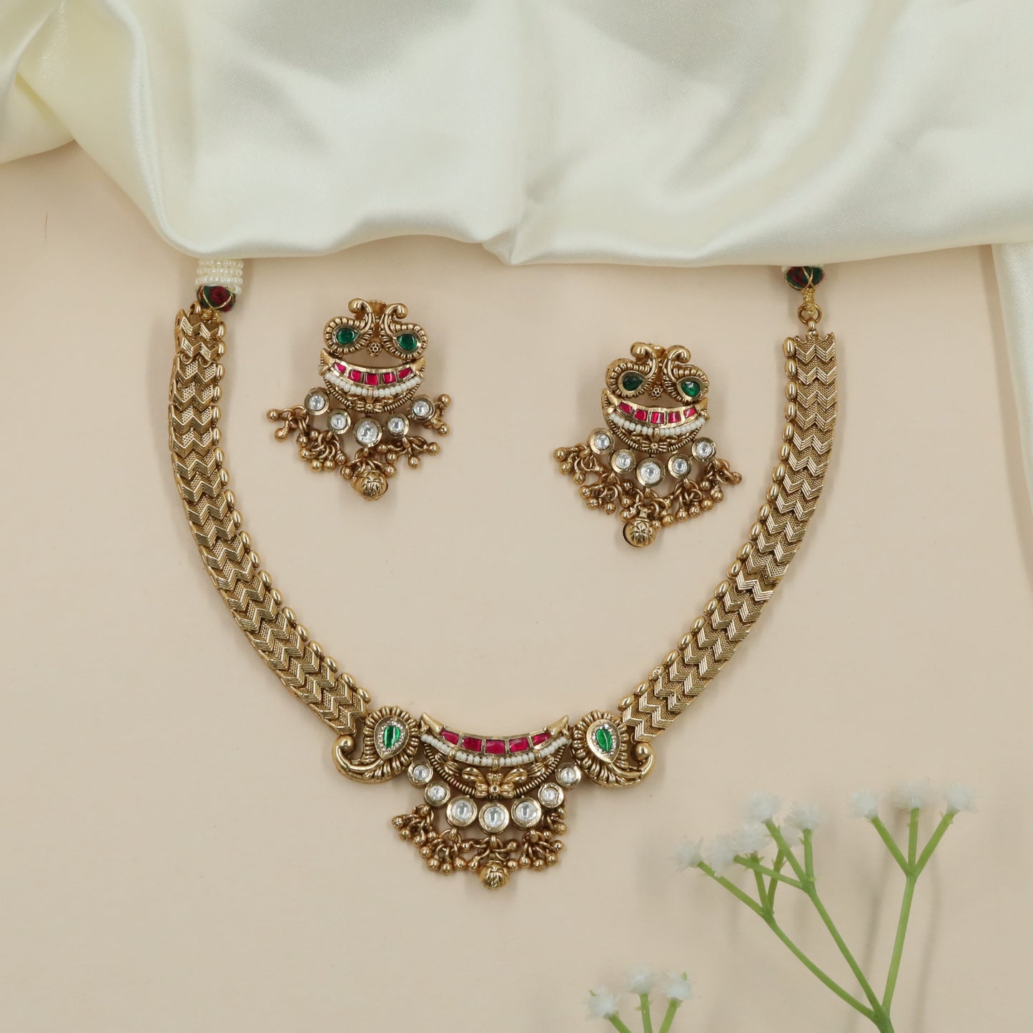 Lattice Chain Kundan Necklace with Floral Connectors