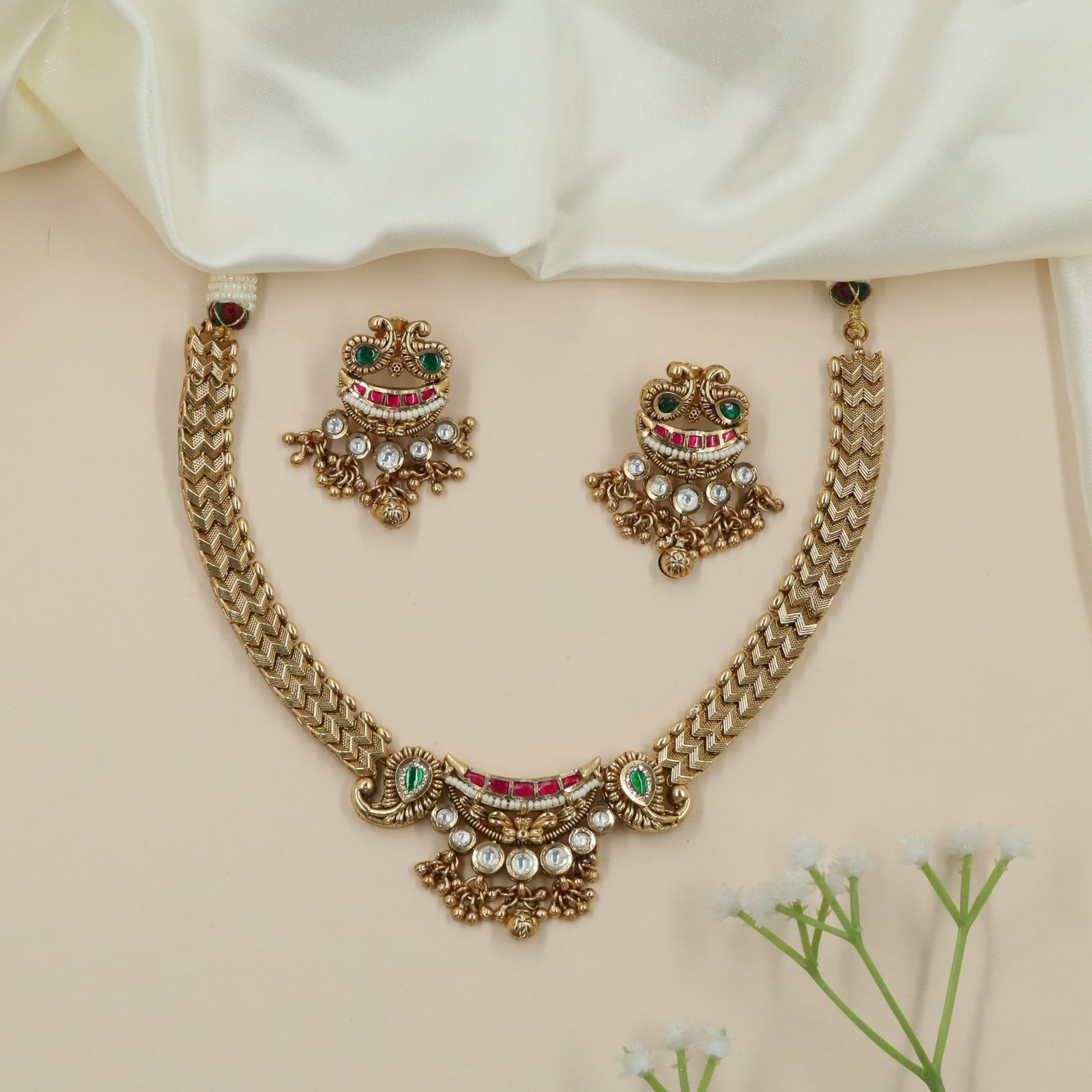 Lattice Chain Kundan Necklace with Floral Connectors