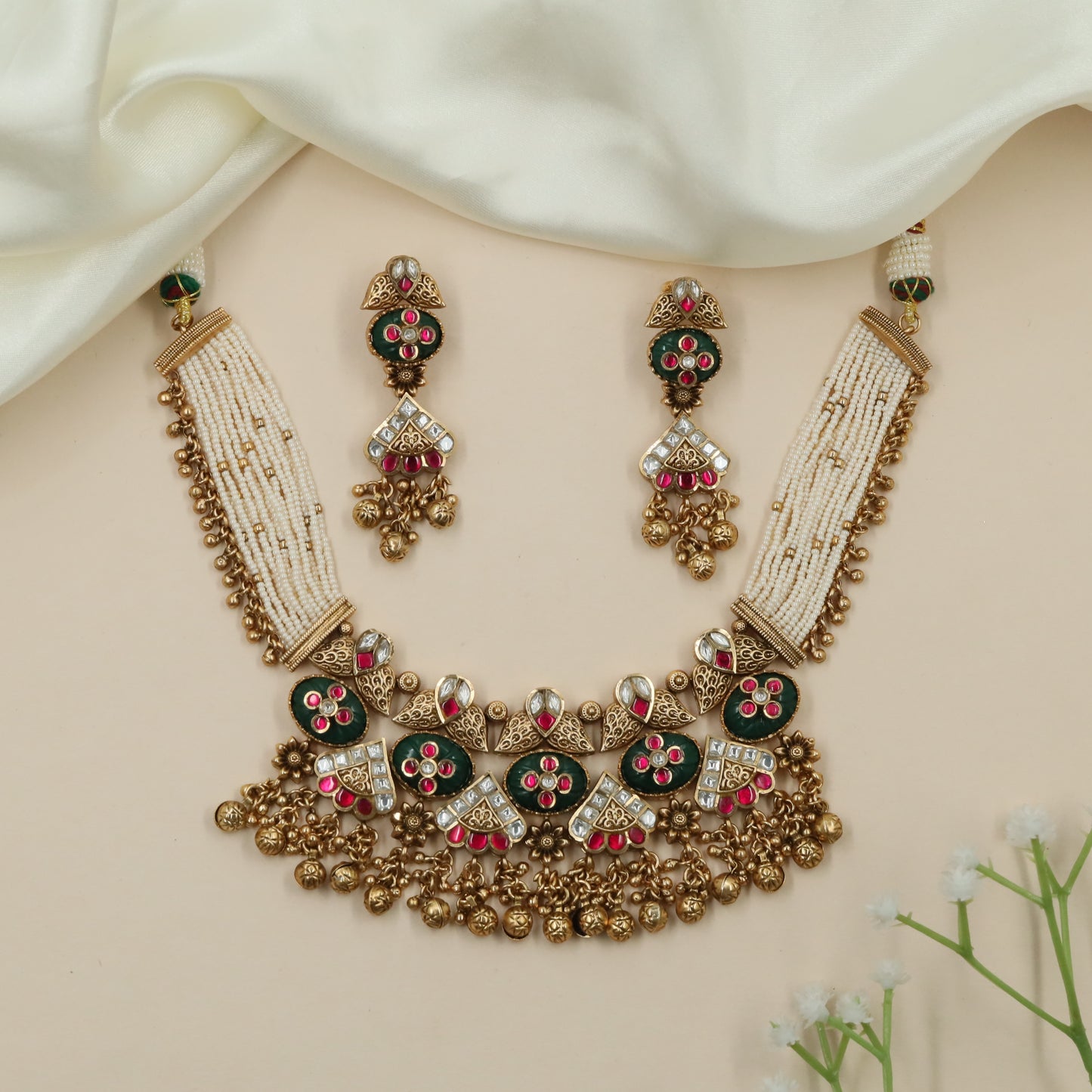 Grid Border Kundan Pearl Choker with Coin Style Connectors