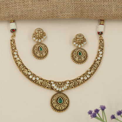 Decorative Pear Frame Antique Necklace with Sculpted Collar Styling