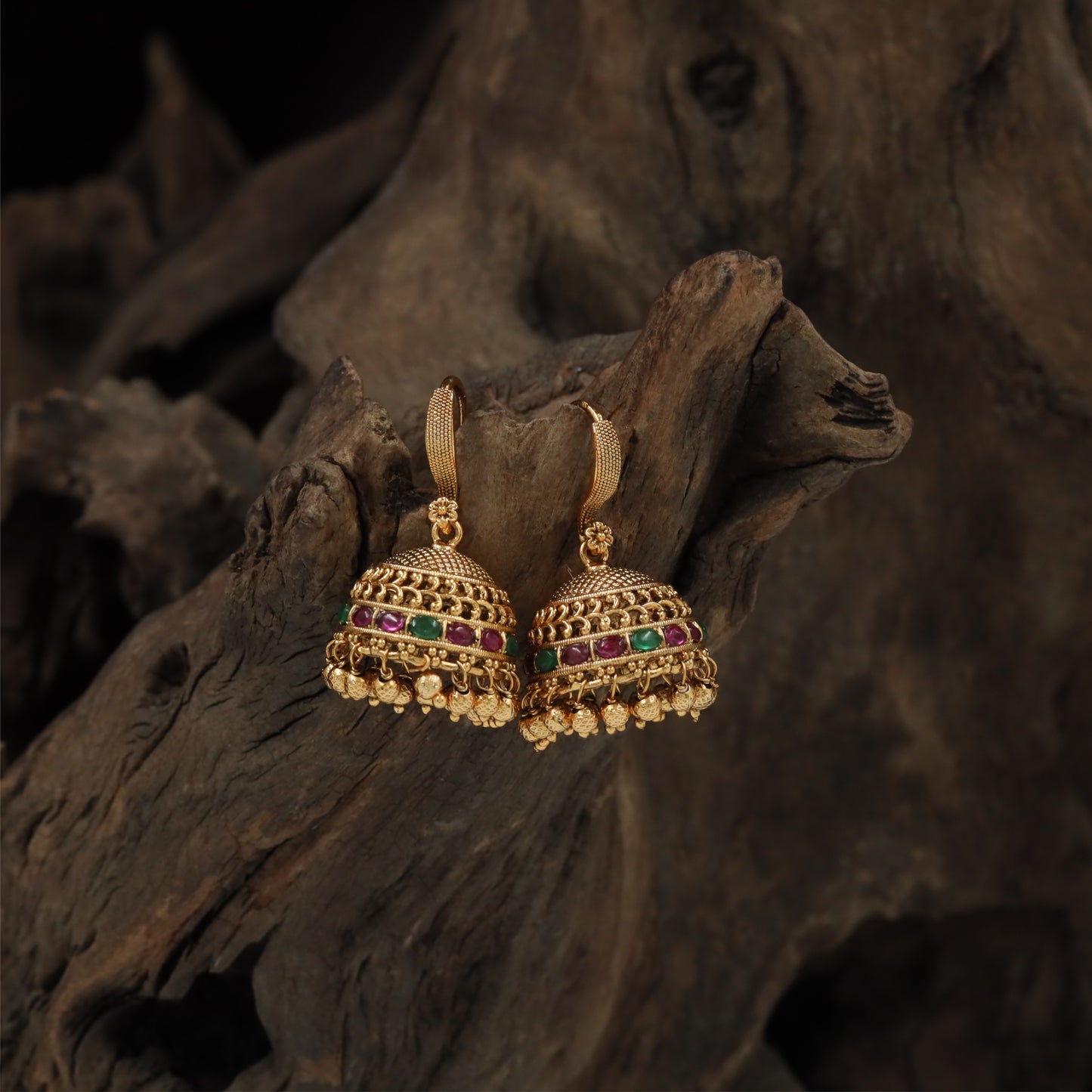 Signature dome jumka with ornamental crown detailing
