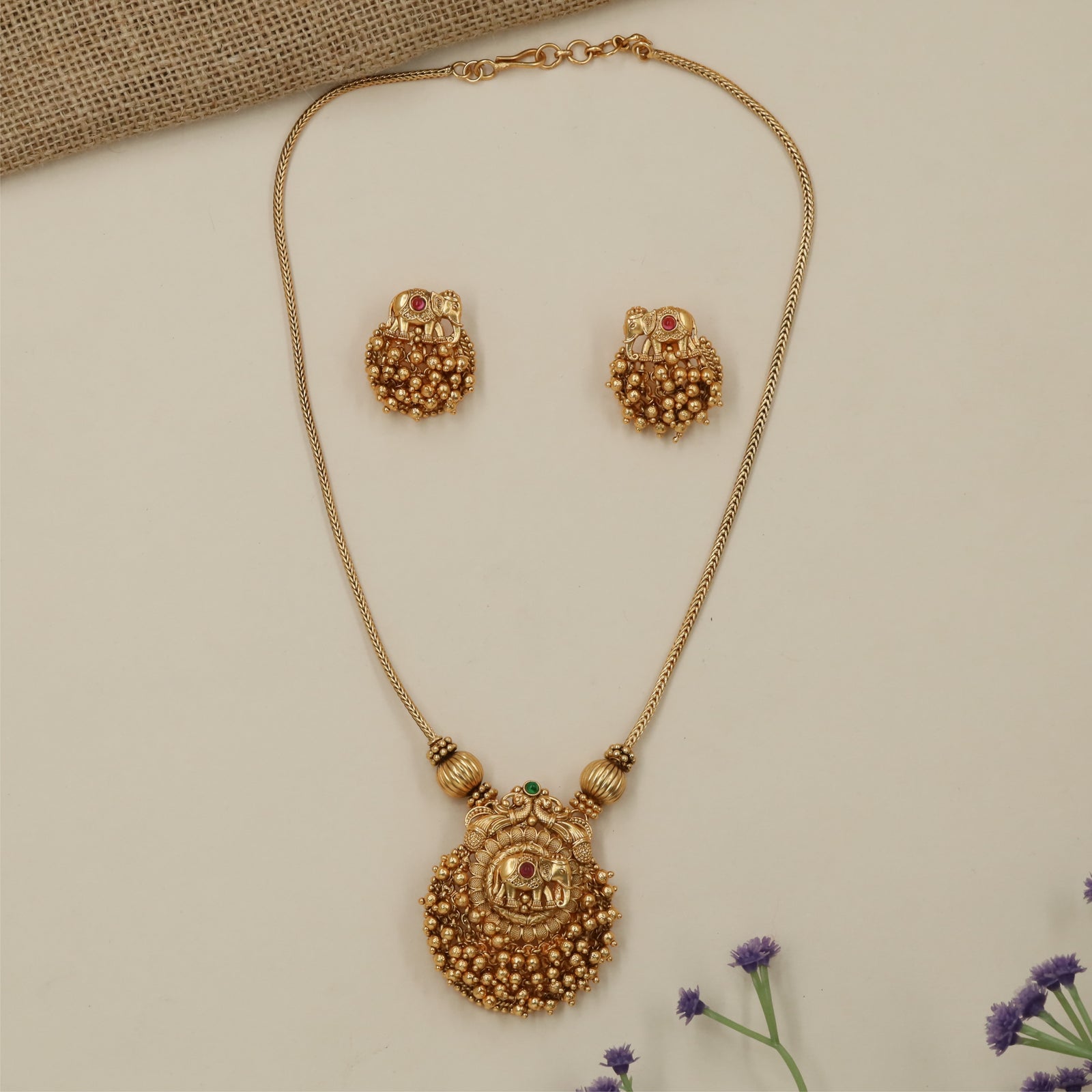 Luxury Elephant Frame Antique Necklace with Hanging Bead Clusters