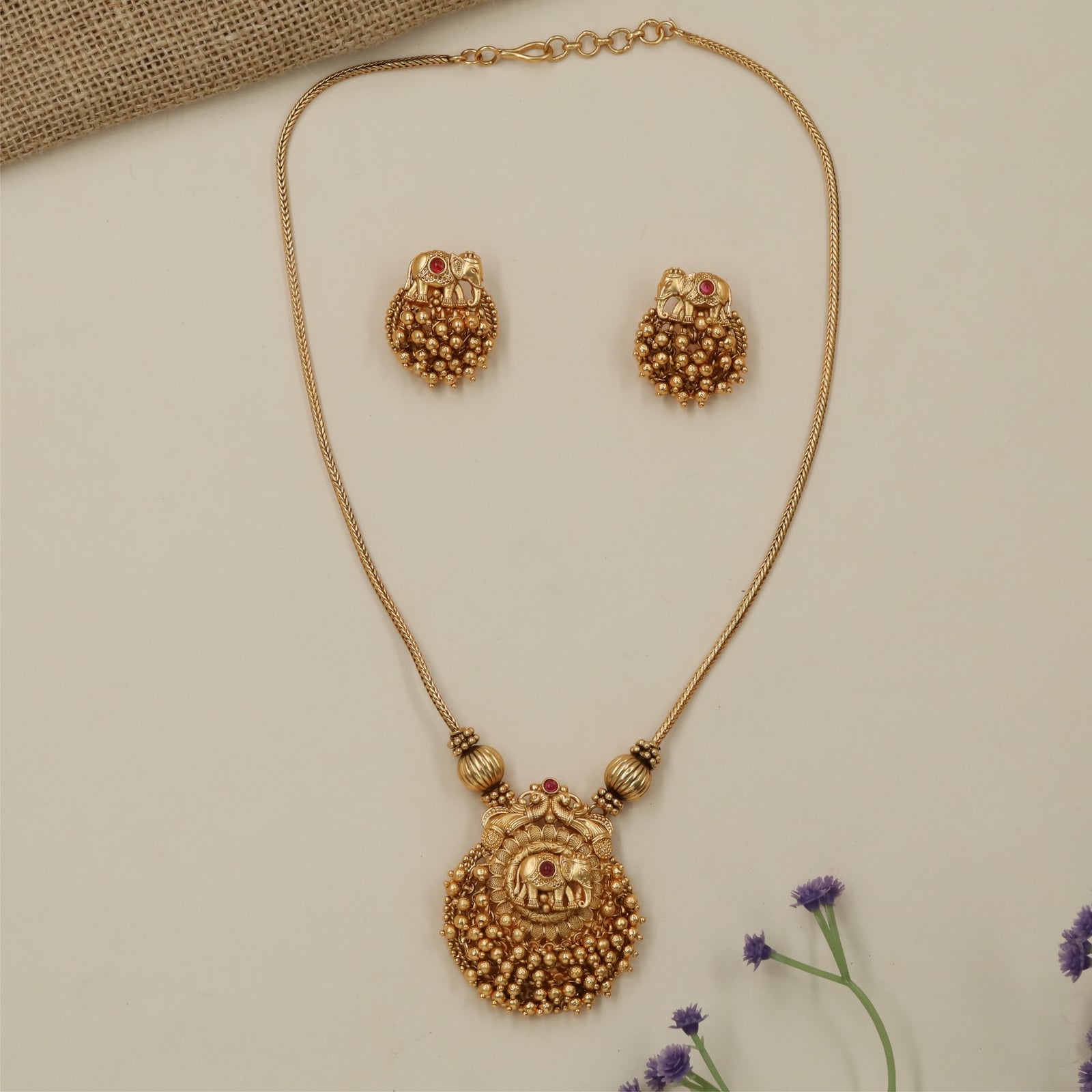 Luxury Elephant Frame Antique Necklace with Hanging Bead Clusters