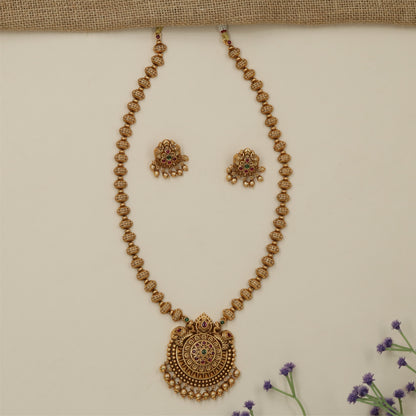 Devina Disc Pattern Antique Chain With Traditional Pendant Styling