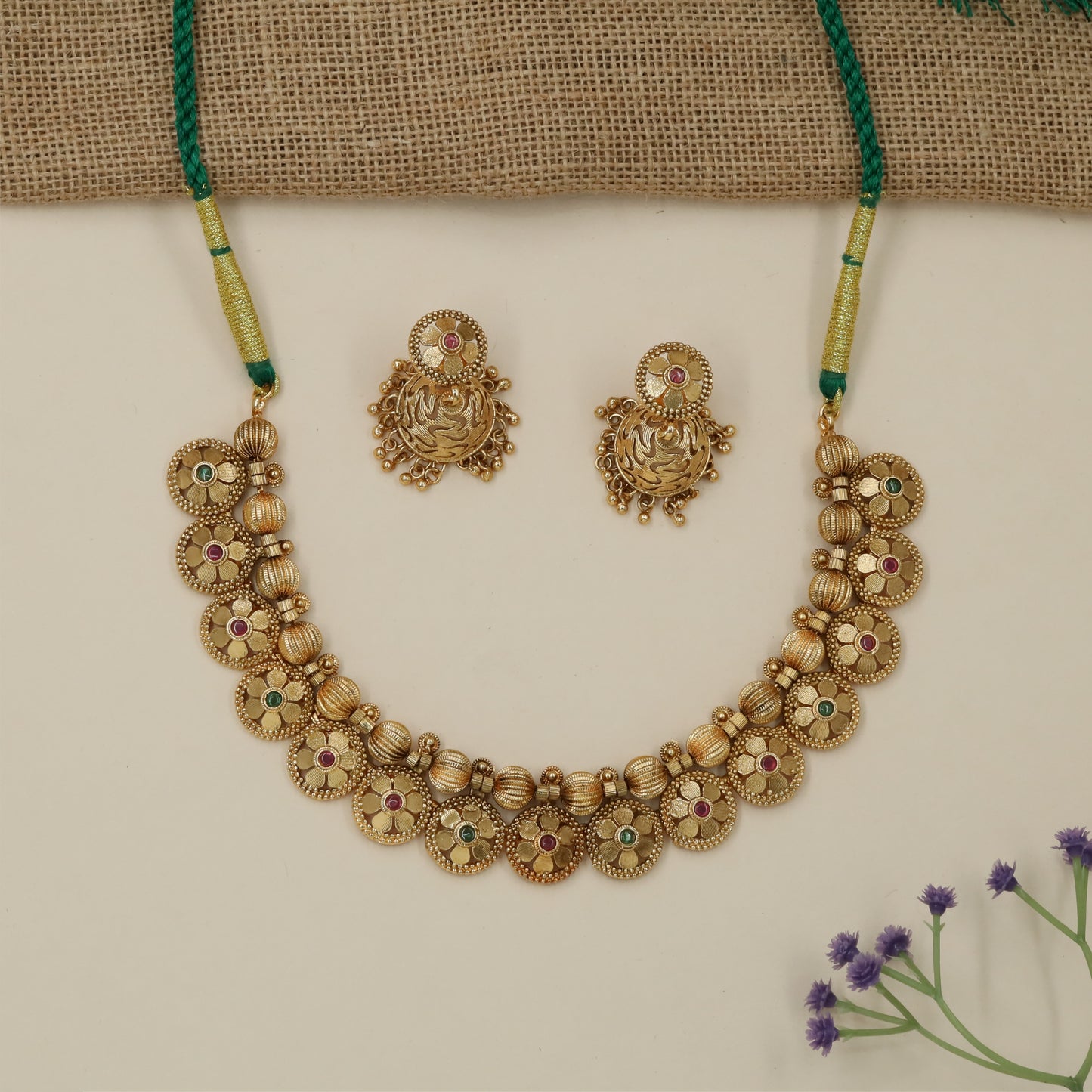 Luxury Circular Border Antique Necklace with Ornamental Link Detailing