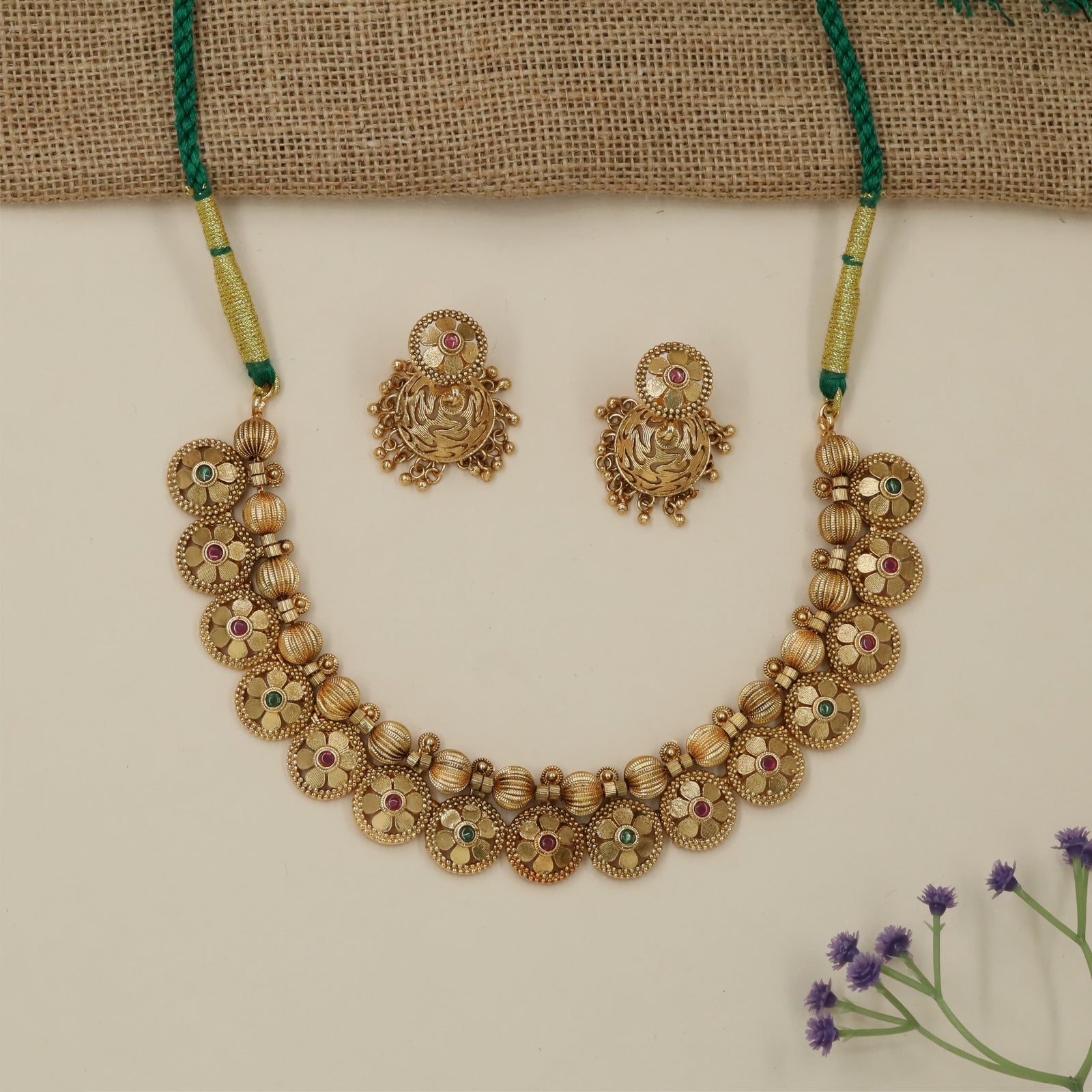 Luxury Circular Border Antique Necklace with Ornamental Link Detailing