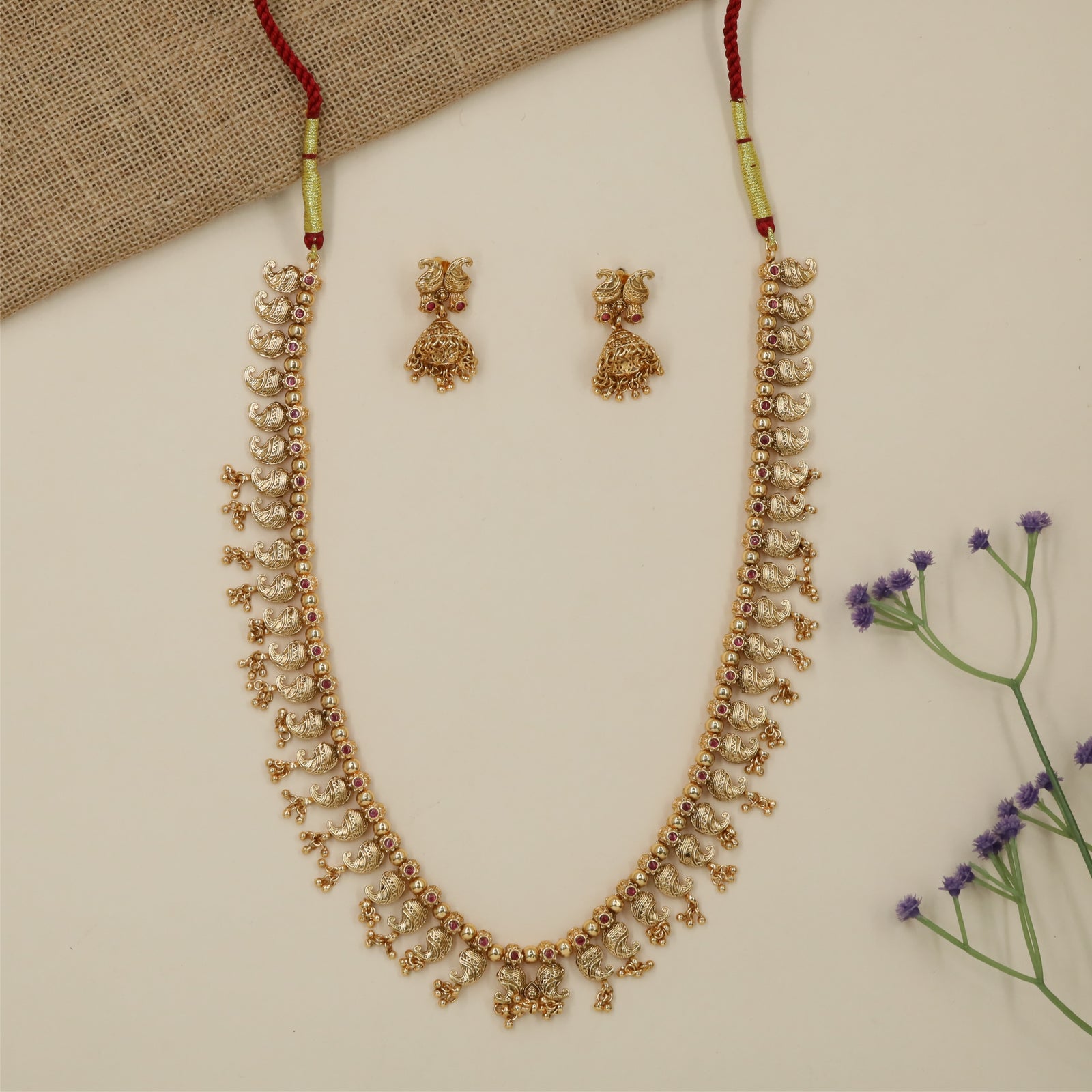 Textured Mango Border Antique Long Haara with Ornamental Accents