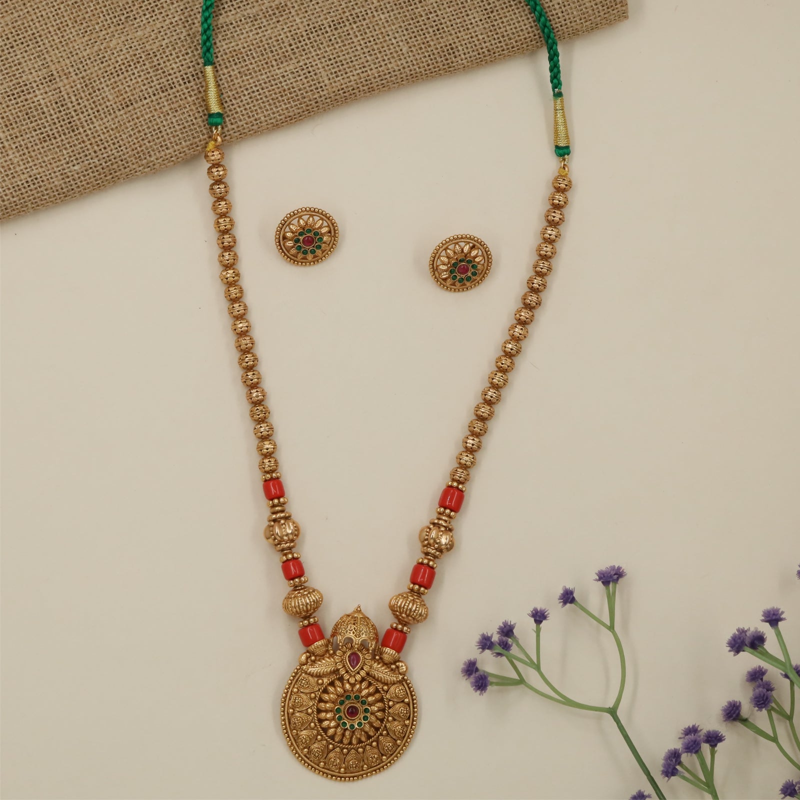 Decorative Medallion Antique Beads Long Haara with Textured Link Layout